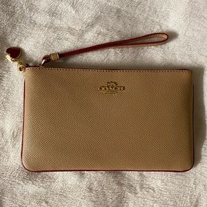 Coach Large Wristlet w/ Charms NWT Nude Pink